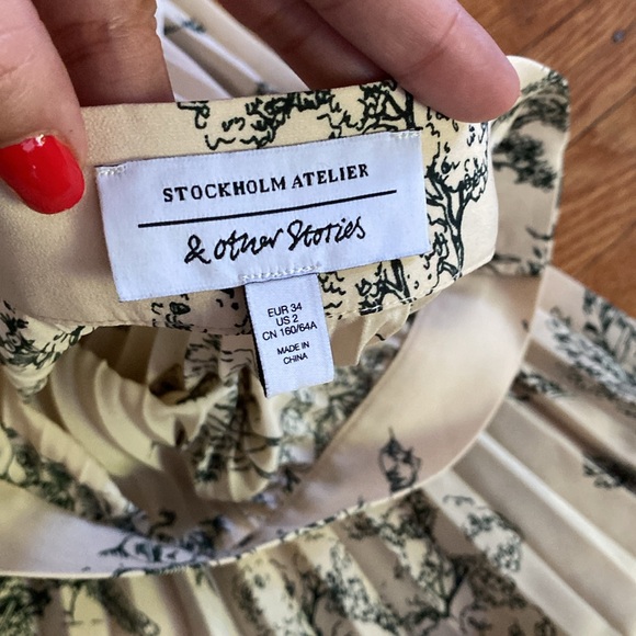 &Other Stories Toile de Jouy Pleated skirt size 2 - Picture 5 of 6